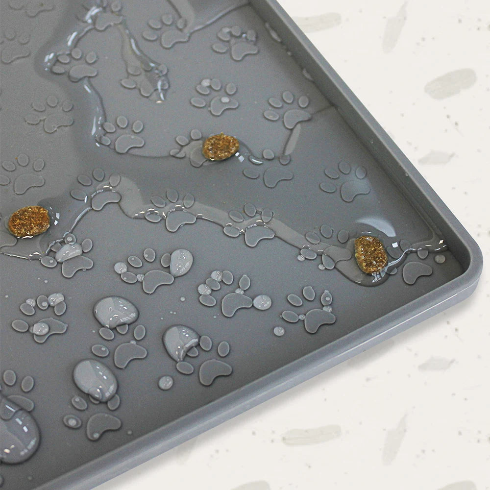 Cat feeding Mat
