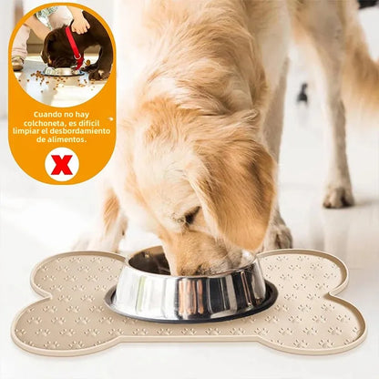 Thicker Silicone Dog Feeding Mat with Raised Edge